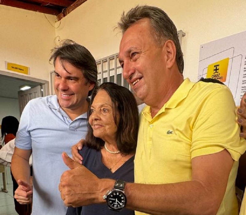 Imagem JPG, Prefeitura entrega Escola Lourival Santos totalmente reconstruída à comunidade da Pumba