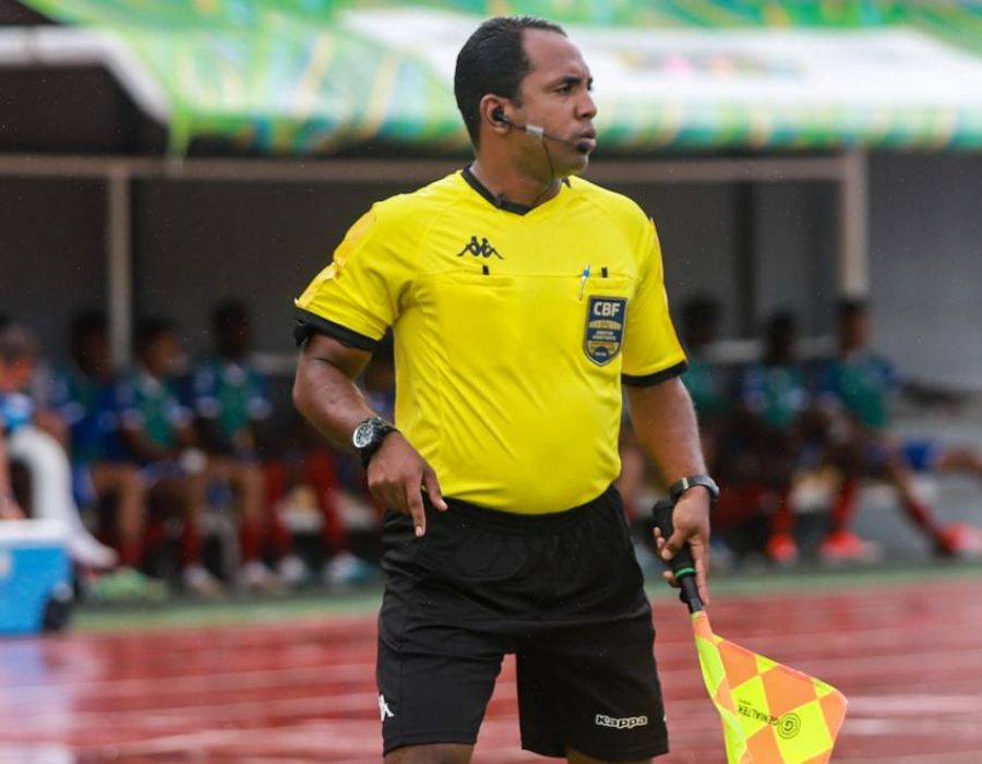 Imagem JPG, Aleq Santana, assistente de arbitragem cruzalmense é escalado para o jogo entre Vitória x Porto