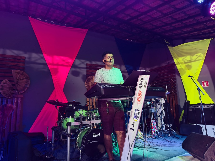 Imagem JPG, Foliões curtem Baile de Carnaval na Casa da Cultura
