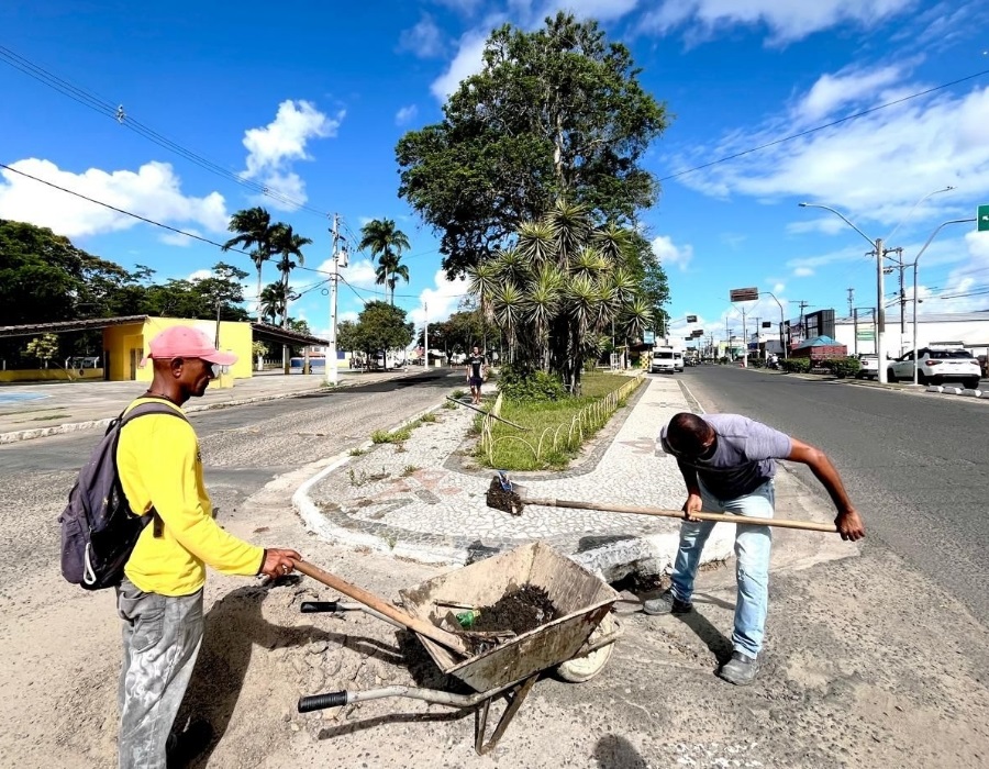 Imagem JPG, Prefeitura realiza limpeza e manutenção de bueiros para evitar alagamentos